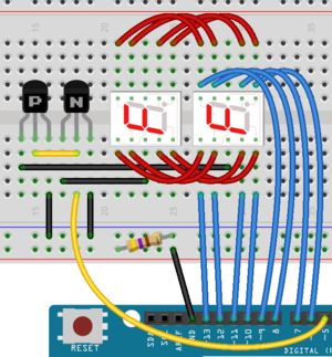 Les transistors sont de types différents, permettant de basculer celui à activer (source)